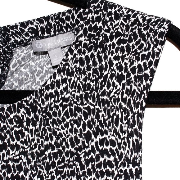 T by Talbots Abstract Animal Print Keyhole Back Active Tank - Picture 6 of 14